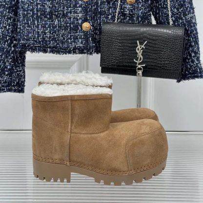 Balenciaga Unisex Alaska Fur Bootie in Brown Split Calfskin and White Synthetic Material - 图片 6