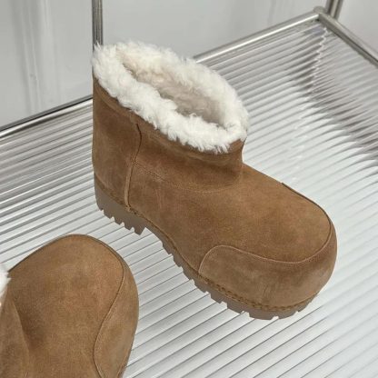 Balenciaga Unisex Alaska Fur Bootie in Brown Split Calfskin and White Synthetic Material - 图片 8