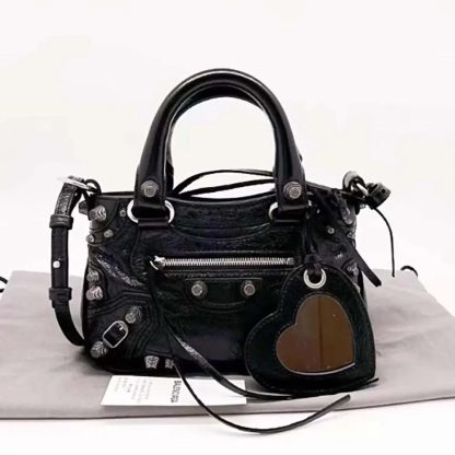 Balenciaga Women Neo Cagole XS Handbag in Black Arena Lambskin - 图片 2