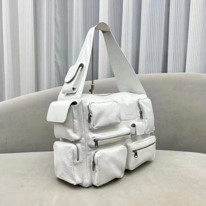 Balenciaga Women Superbusy Large Sling Bag in White 702168210C89104 - 图片 4