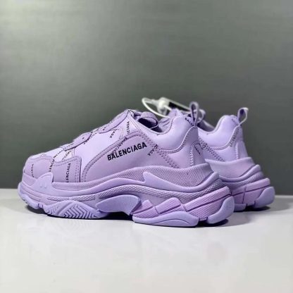 Balenciaga Women Triple S Sneaker Allover Logo in Purple and Black - 图片 8