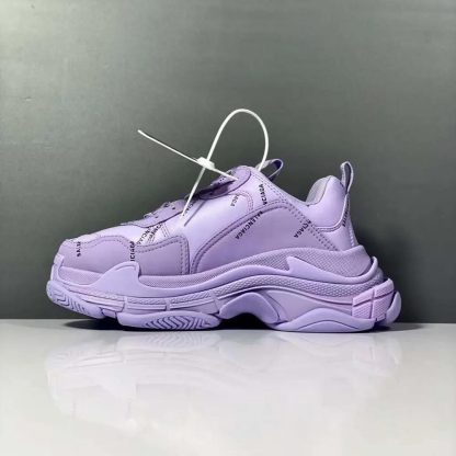 Balenciaga Women Triple S Sneaker Allover Logo in Purple and Black - 图片 6