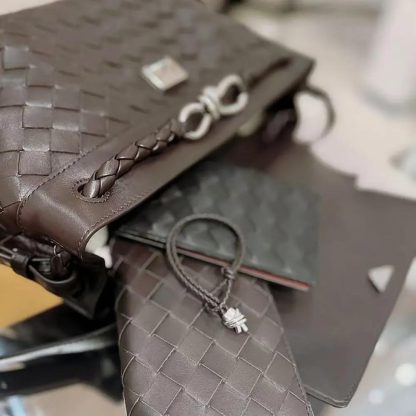 Bottega Veneta Men Small Andiamo Messenger-Chocolate 815781V2HLD2364 - 图片 5