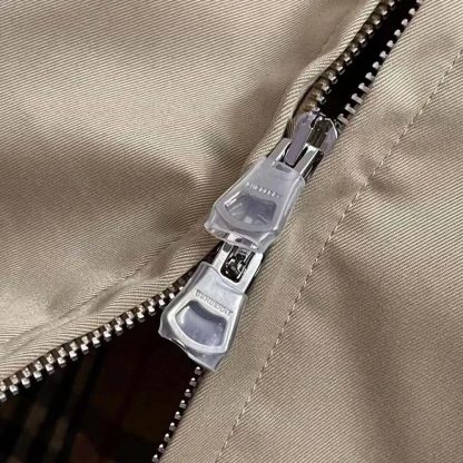 Burberry Men Gabardine Harrington Jacket 80710571 - 图片 9