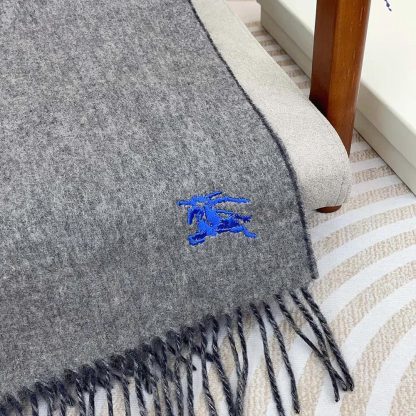 Burberry Unisex Reversible Cashmere Scarf-Grey 80778241 - 图片 5