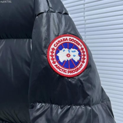 Canada Goose Men Cypress Cropped Puffer in Recycled Feather-Light Ripstop Shiny-Black - 图片 9