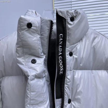 Canada Goose Men Cypress Cropped Puffer in Recycled Feather-Light Ripstop Shiny-Silverbirch - 图片 5
