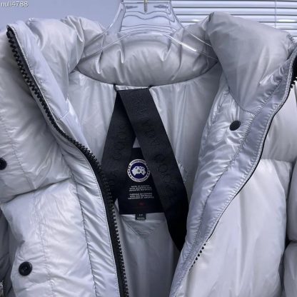 Canada Goose Men Cypress Cropped Puffer in Recycled Feather-Light Ripstop Shiny-Silverbirch - 图片 10