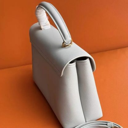 Celine Women Medium Nino Bag in Shiny Calfskin-White 117523GG2 - 图片 5