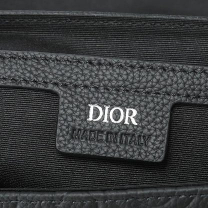 Dior Men Hit the Road Messenger Bag with Flap Black Dior Gravity Leather - 图片 10