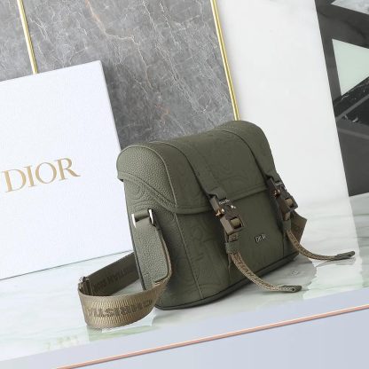 Dior Men Hit the Road Messenger Bag with Flap Khaki Dior Gravity Leather - 图片 4