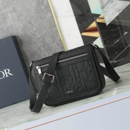 Dior Men Messenger Bag with Flap Black Dior Gravity Leather and Black Grained Calfskin - 图片 2