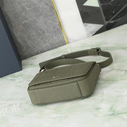 Dior Men Messenger Bag with Flap Khaki Dior Gravity Leather and Khaki Grained Calfskin - 图片 5