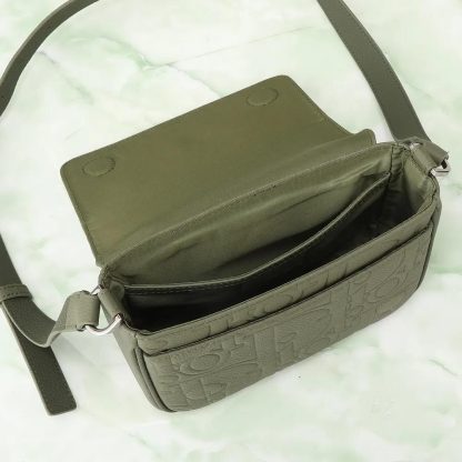 Dior Men Messenger Bag with Flap Khaki Dior Gravity Leather and Khaki Grained Calfskin - 图片 7