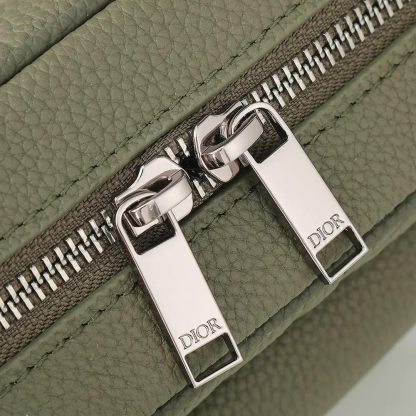 Dior Men Rider 2.0 Zipped Messenger Bag Khaki Dior Gravity Leather and Khaki Grained Calfskin - 图片 9