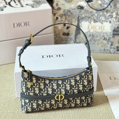 Dior Women 30 Montaigne Cigale Mini Bag Blue Dior Oblique Jacquard - 图片 6