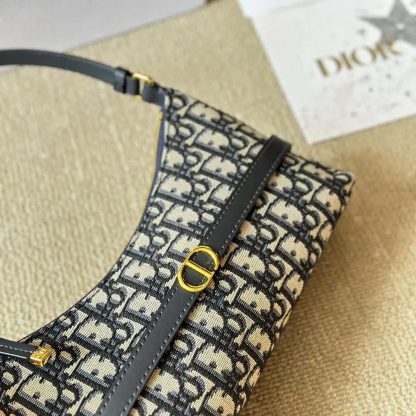 Dior Women 30 Montaigne Cigale Mini Bag Blue Dior Oblique Jacquard - 图片 9