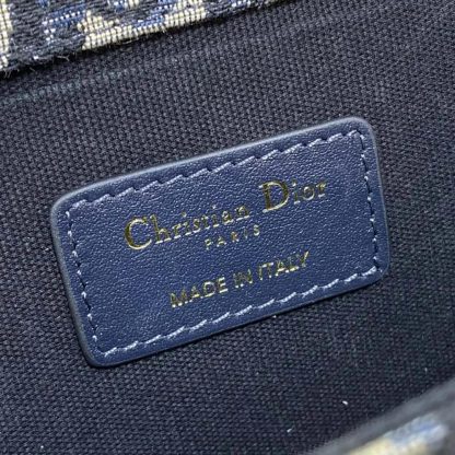 Dior Women 30 Montaigne East-West Bag with Chain Blue Dior Oblique Jacquard and Smooth Calfskin - 图片 10