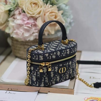 Dior Women 30 Montaigne Mini Vanity Case Blue Dior Oblique Jacquard - 图片 5
