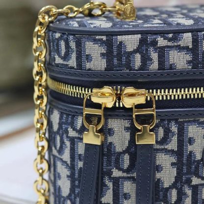 Dior Women 30 Montaigne Mini Vanity Case Blue Dior Oblique Jacquard - 图片 8