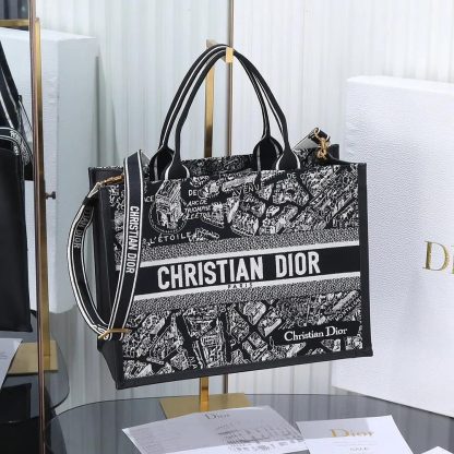 Dior Women Medium Dior Book Tote Black and White Plan de Paris Embroidery with Black Calfskin - 图片 2