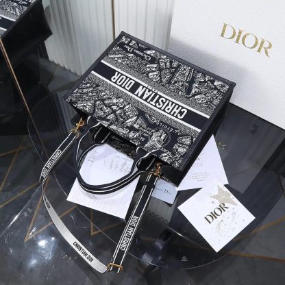 Dior Women Medium Dior Book Tote Black and White Plan de Paris Embroidery with Black Calfskin - 图片 6