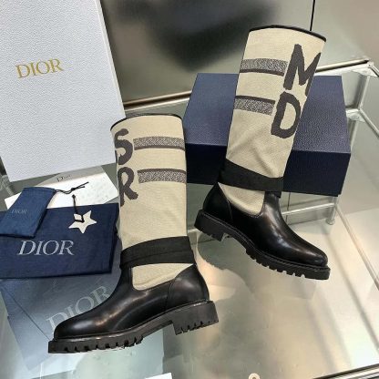 Dior Women D-Major Boot Warm Taupe Technical Canvas with Black Miss Dior Graffiti Print - 图片 7
