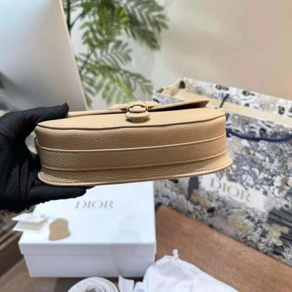 Dior Women Dior Bobby East-West Bag Biscuit Grained Calfskin - 图片 3