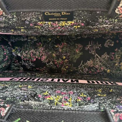 Dior Women Large Dior Book Tote Black Embroidery M1286ZEDO_M911 - 图片 8