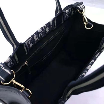 Dior Women Medium Dior Book Tote Blue Dior Oblique Embroidery and Calfskin - 图片 3