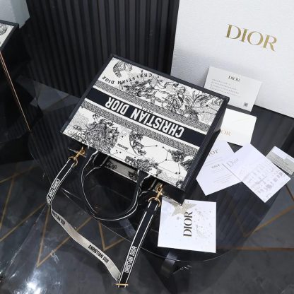Dior Women Medium Dior Book Tote Latte and Black Dior Zodiac Embroidery with Black Calfskin - 图片 4