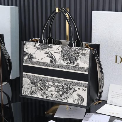Dior Women Medium Dior Book Tote Latte and Black Dior Zodiac Embroidery with Black Calfskin - 图片 5