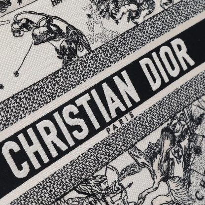 Dior Women Medium Dior Book Tote Latte and Black Dior Zodiac Embroidery with Black Calfskin - 图片 8