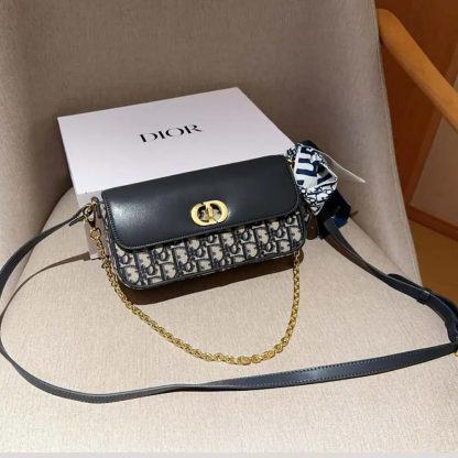 Dior Women Miss Caro Pouch with Chain Blue Dior Oblique Jacquard and Smooth Calfskin - 图片 2