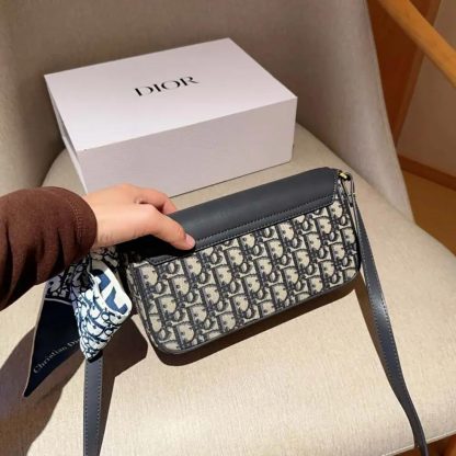 Dior Women Miss Caro Pouch with Chain Blue Dior Oblique Jacquard and Smooth Calfskin - 图片 5