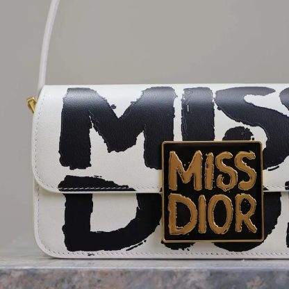 Dior Women Miss Dior Flap Bag White and Black Miss Dior Graffiti Printed Calfskin - 图片 7