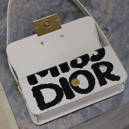 Dior Women Miss Dior Flap Bag White and Black Miss Dior Graffiti Printed Calfskin - 图片 5
