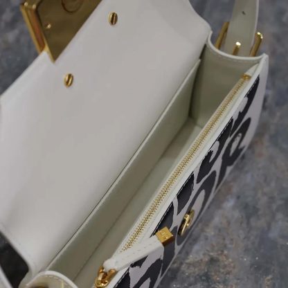 Dior Women Miss Dior Flap Bag White and Black Miss Dior Graffiti Printed Calfskin - 图片 9