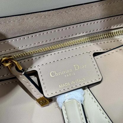 Dior Women Saddle Bag with Strap Two-Tone Biscuit and Trench Beige Supple Calfskin - 图片 9