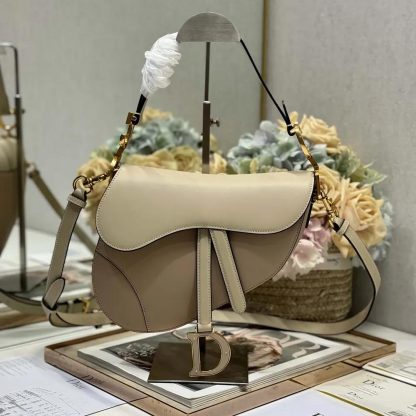 Dior Women Saddle Bag with Strap Two-Tone Biscuit and Trench Beige Supple Calfskin - 图片 2