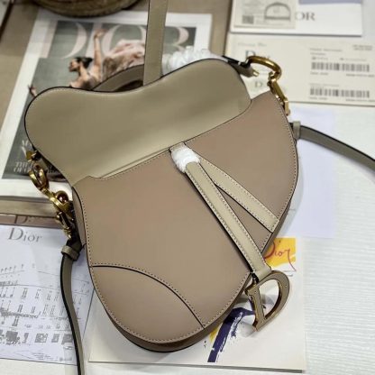 Dior Women Saddle Bag with Strap Two-Tone Biscuit and Trench Beige Supple Calfskin - 图片 6