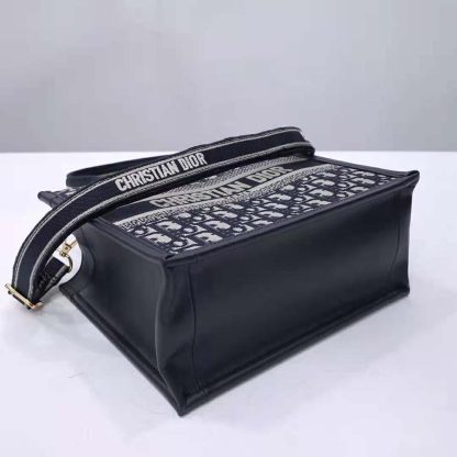 Dior Women Small Dior Book Tote Blue Dior Oblique Embroidery and Calfskin - 图片 5