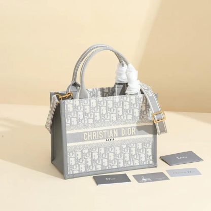 Dior Women Small Dior Book Tote Gray Dior Oblique Embroidery and Calfskin - 图片 2