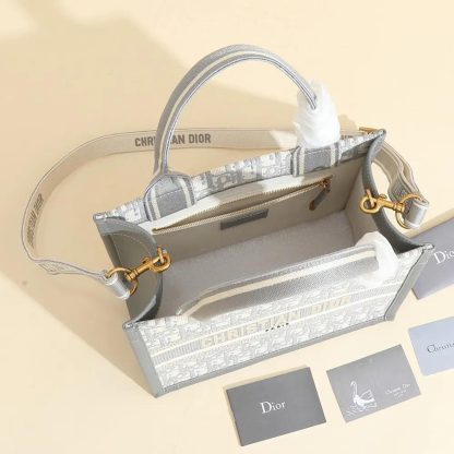 Dior Women Small Dior Book Tote Gray Dior Oblique Embroidery and Calfskin - 图片 6