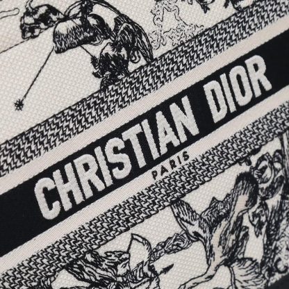 Dior Women Small Dior Book Tote Latte and Black Dior Zodiac Embroidery with Black Calfskin - 图片 9