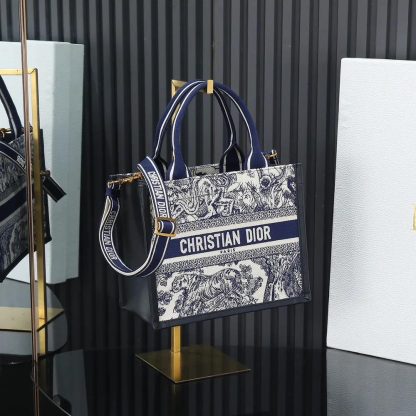 Dior Women Small Dior Book Tote White and Navy Blue Toile de Jouy Sauvage Embroidery - 图片 2