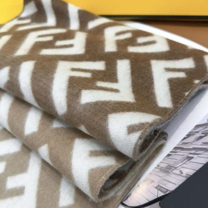 Fendi Unisex FF Scarf Beige Wool and Cashmere Scarf - 图片 6