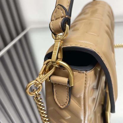 Fendi Women Baguette Mini Dove Gray Nappa Leather Bag with FF Motif - 图片 6