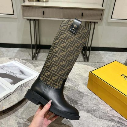 Fendi Women Filo Black Leather and Brown FF Fabric Boots - 图片 7