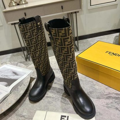 Fendi Women Filo Black Leather and Brown FF Fabric Boots - 图片 3